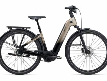 GIANT AnyTour E+ Lageinstap Sandshell M M 2025