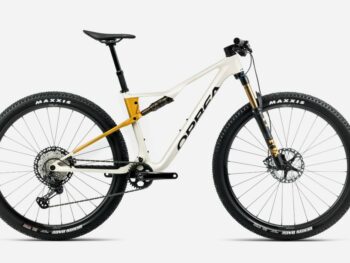 ORBEA OIZ M10 XTR Heren Ivory White (Gloss) - Bumblebe L L 2025