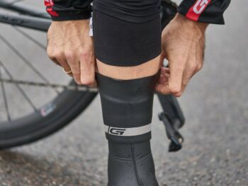 CyclinGaiter Rainy Weather Ankle Cuff, Black, L/XL (42-45)